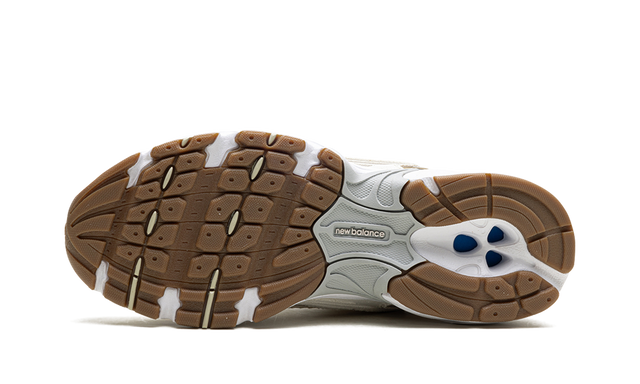 Runner 530 Linen Stoneware