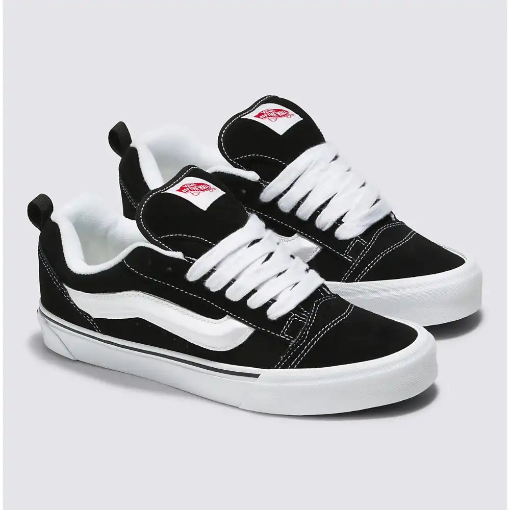 Knu Skool Black White