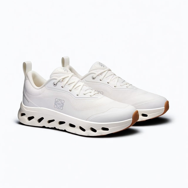 On x LOEWE Cloud Tilt 2'White'