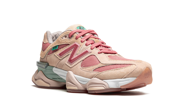 Tech 9060 Penny Cookie Pink
