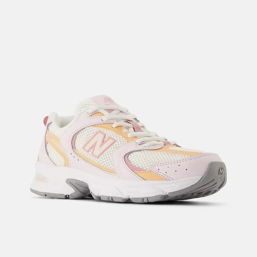 Runner 530 White Peach Pink
