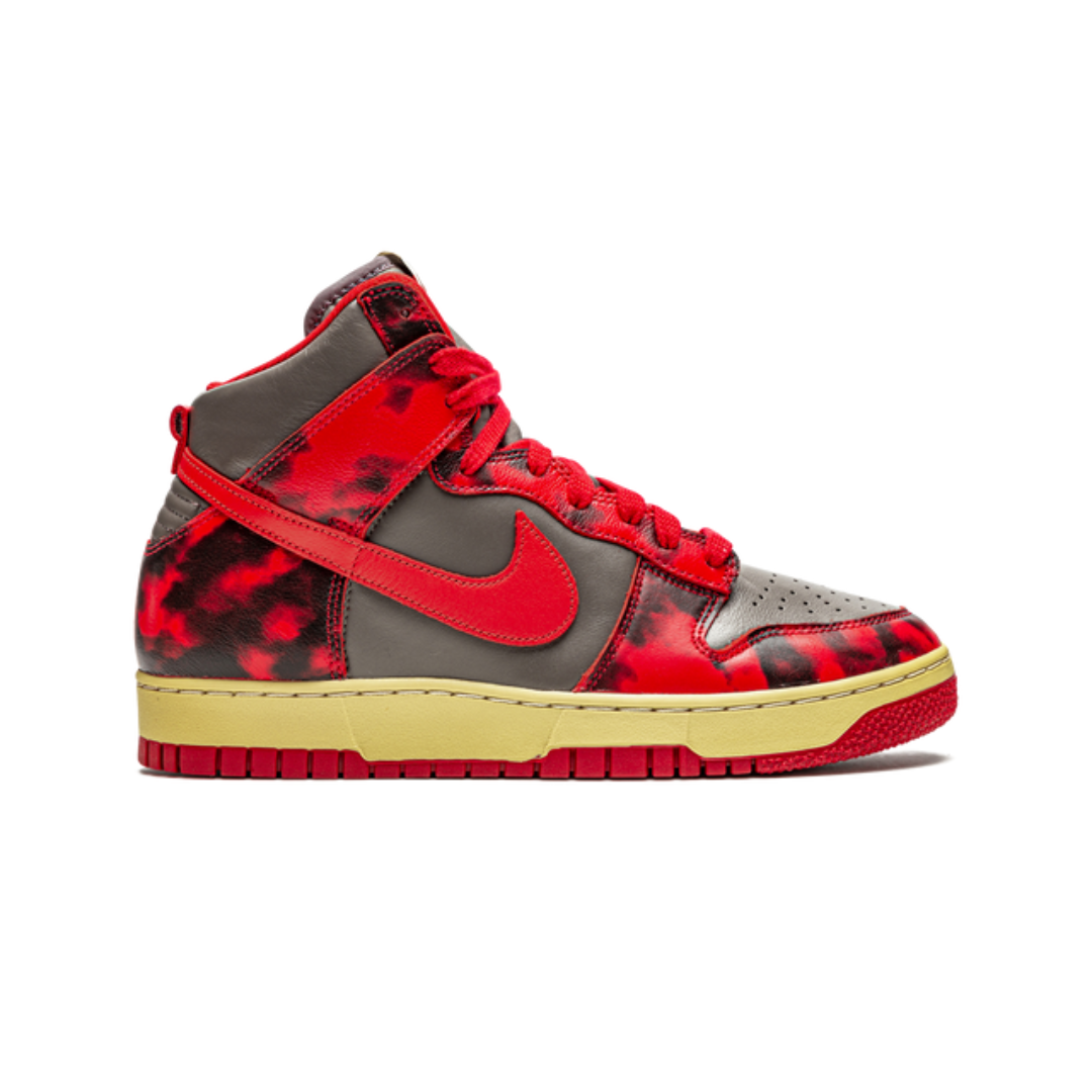 Court High Red Acid Wash