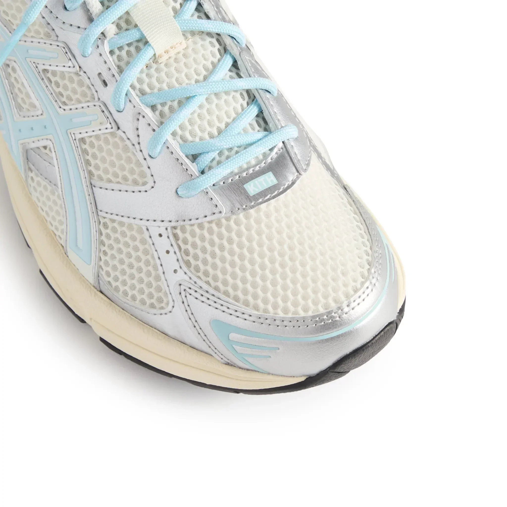 Gel-1130 x Kith Cream Starlight Blue