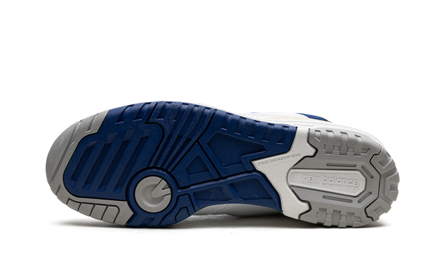 Court 550 White Blue Groove