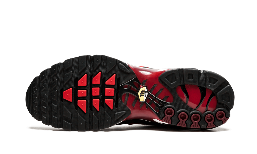 Runner Max Plus Black and Red
