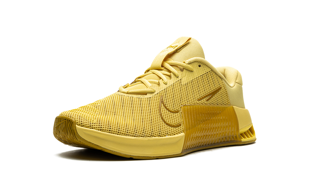 Metcon 9 Saturn Gold