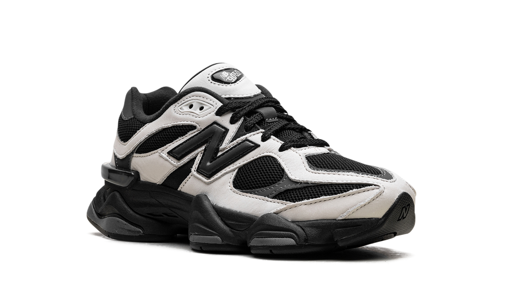 Tech 9060 Black