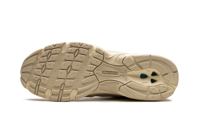 Runner 530 Beige Angora
