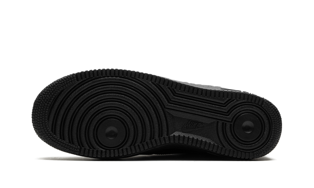 Classic Court 1 Low"x Sky High Farms - Black"