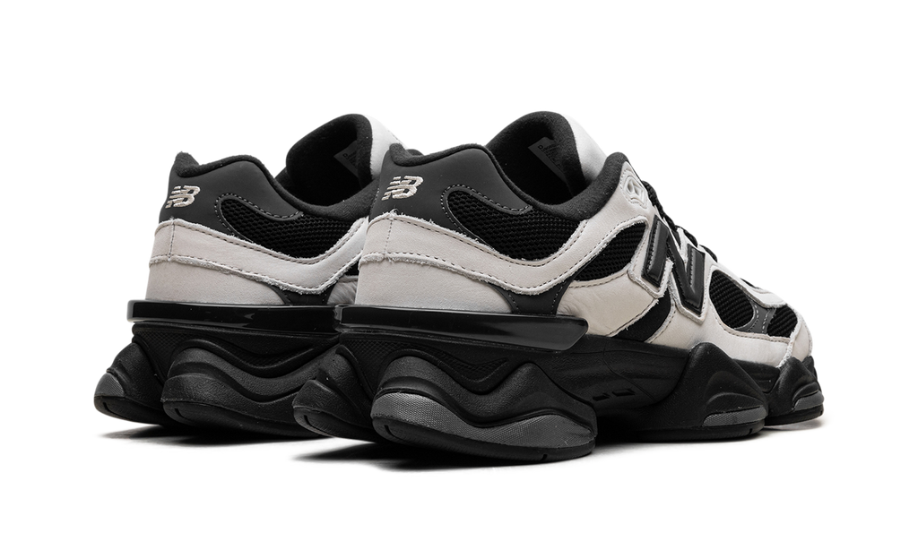 Tech 9060 Black