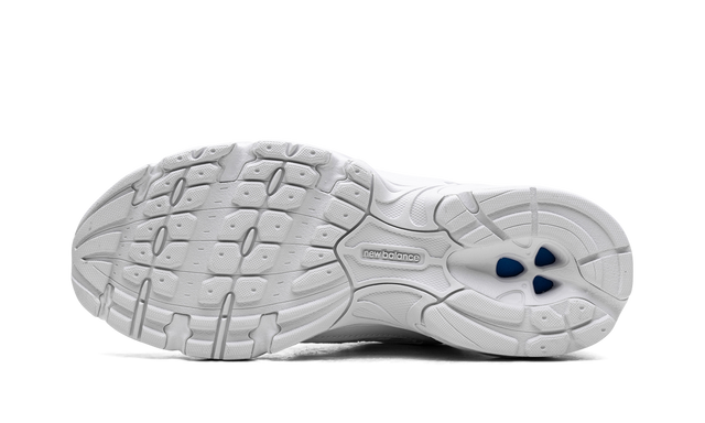 Runner 530 Triple White