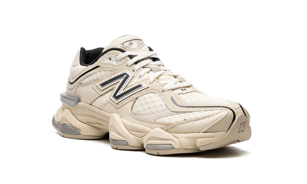 Tech 9060 Turtledove Black Silver Metallic