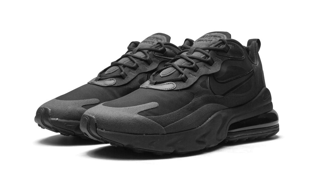 Runner Max 270 React Triple Black