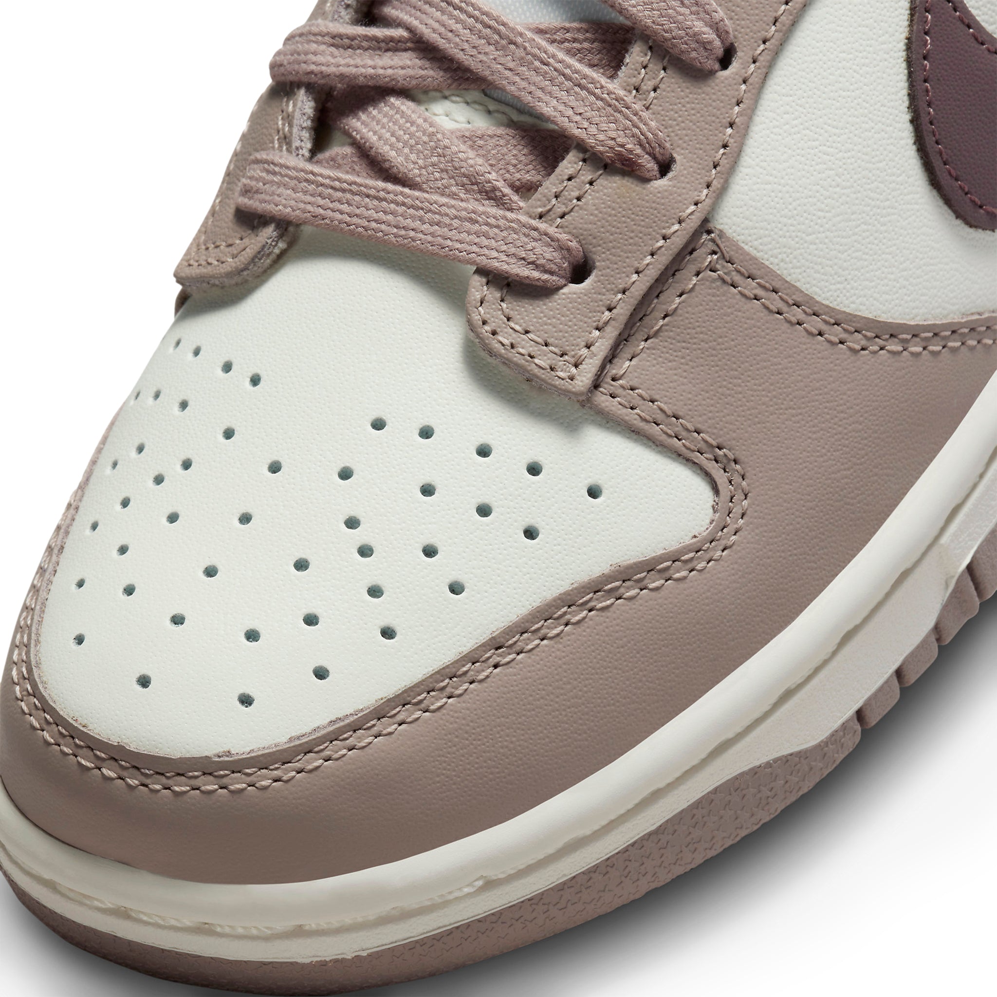 Court Low Diffused Taupe (W)