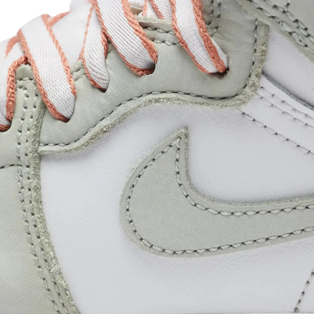Preloved - Retro 1 Retro High OG Seafoam (PS)