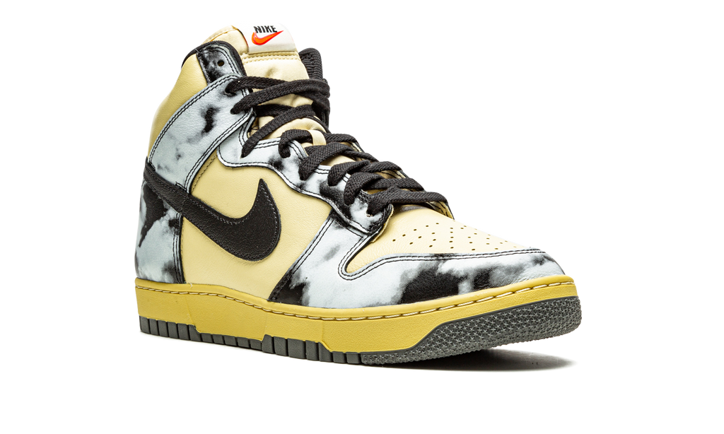 Court High Black Acid Wash